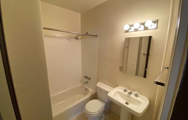 Studio, 1 bath, 350 sqft, $1,395, Unit 203 (#16)