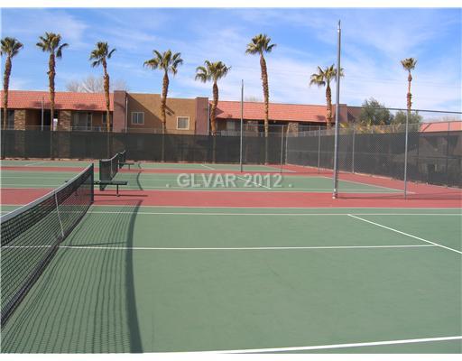 1 Bedroom Condo with pool, spa, tennis court.INCLUDE SOME UTILITIES.