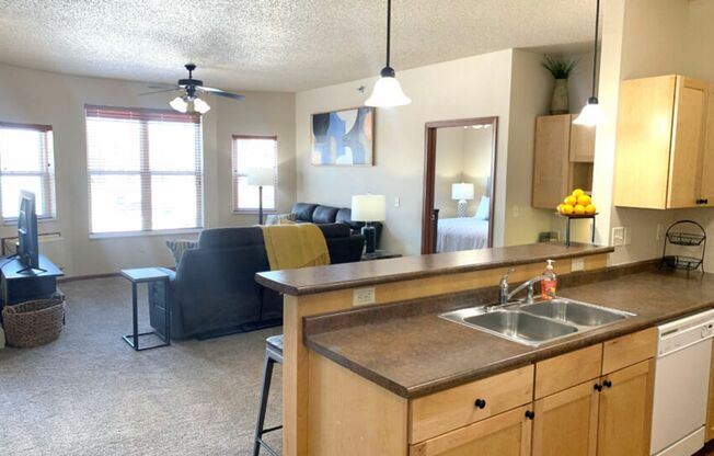 2 beds, 2 baths, 1,082 sqft, $1,800, Unit 1310-214