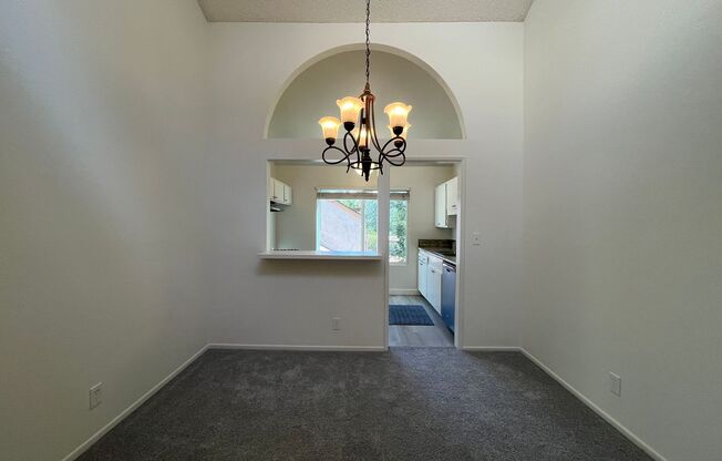 LOCATION! Move-in ready 2+2 w/parking, pool + balcony!