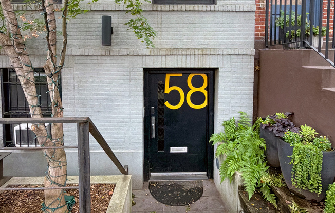 58 DOUGLASS ST