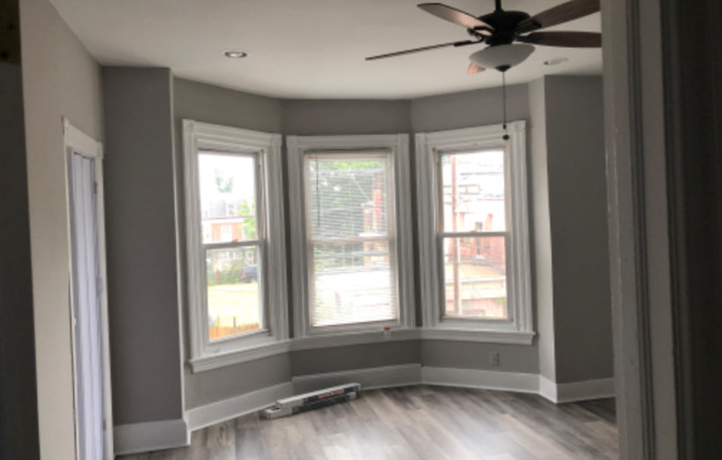 139 E DUVAL ST