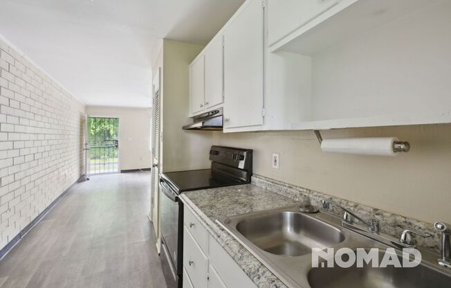 Charming 2BR Duplex in East Point