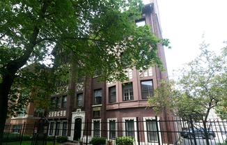 5516 Kenmore