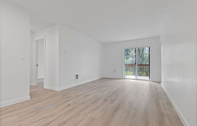 Newly Remodeled Kennedy Park Apartments! $$ ONE MONTH FREE MOVE IN BY 12/31/25!!!!$$