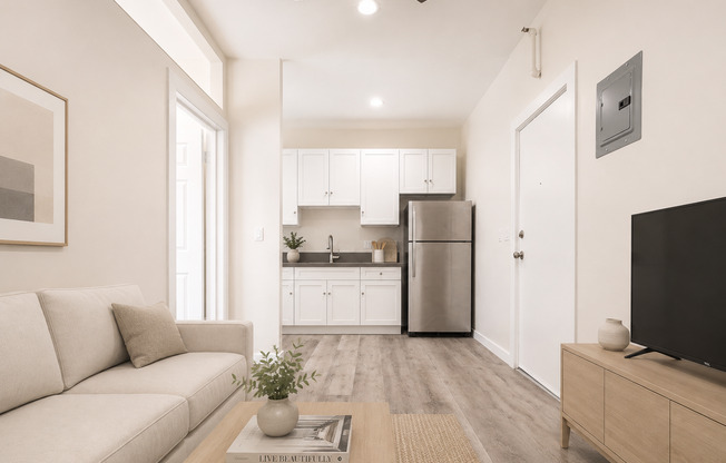 4th Street Apartments | Cozy and Renovated Homes Across Hollenbeck Park