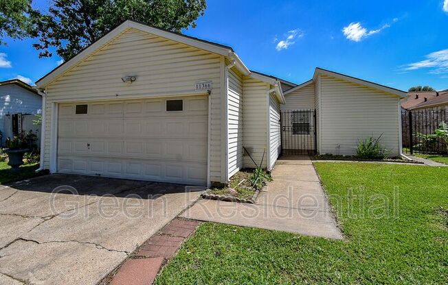11366 OAKCENTER DR