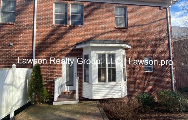 3 beds, 2.5 baths, $2,495