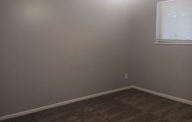 1 bed, 1 bath, 555 sqft, $615, Unit 7814-110