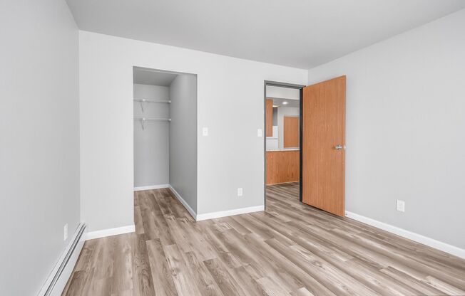 1 bed, 1 bath, 700 sqft, $1,199, Unit E105