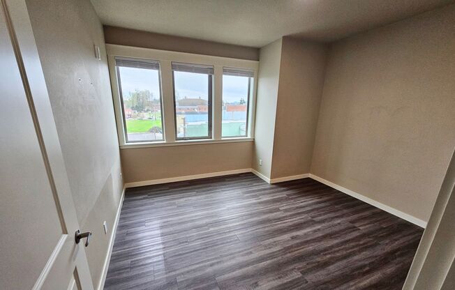 1 bed, 1 bath, 707 sqft, $1,550, Unit 404