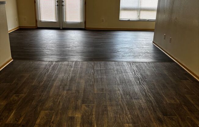 2 beds, 1 bath, 1,080 sqft, $999, Unit PHV - 306