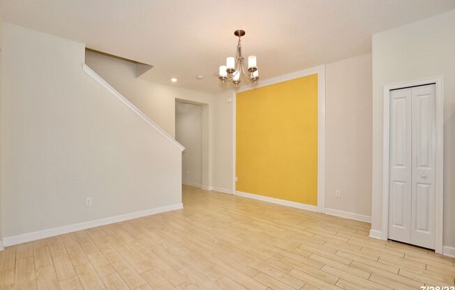 Modern 3/2.5 Spacious Townhome with a 2 Car Garage in the Desirable Trails at Moss Park - Orlando!