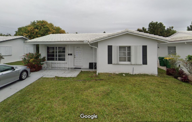 8409 NW 59 CT