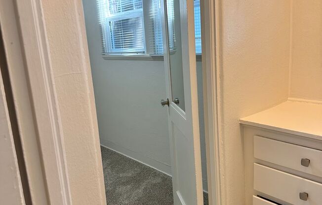 1 bed, 1 bath, $1,100, Unit 751-#1