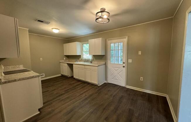 204 MIKE ST