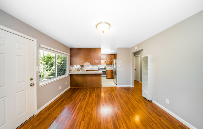 2860 Brookdale Ave.