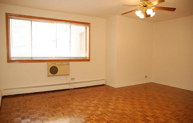 Studio, 1 bath, 450 sqft, $1,625, Unit 417-406