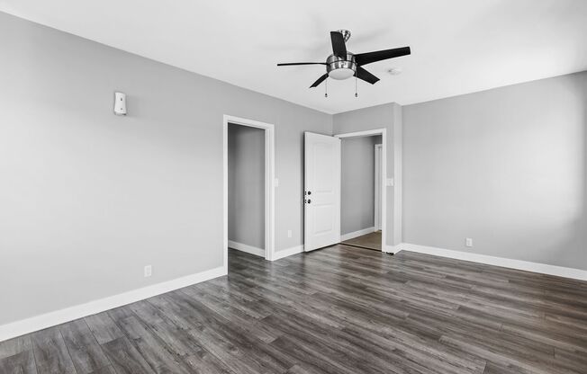 Beautiful 1BR 1BA Unit with Attached 1-Car Garage Located Near USC