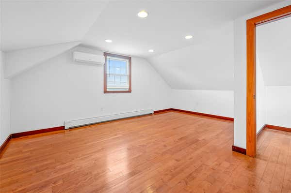 38 42 216 ST