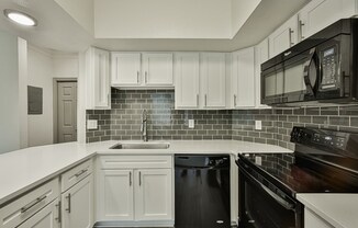 12592 WHITTINGTON DR