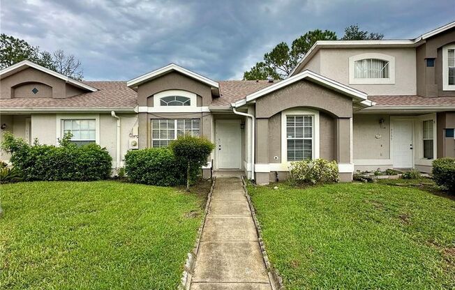 A Charming 2-Bedroom Villa Close to Orlando International Airport.