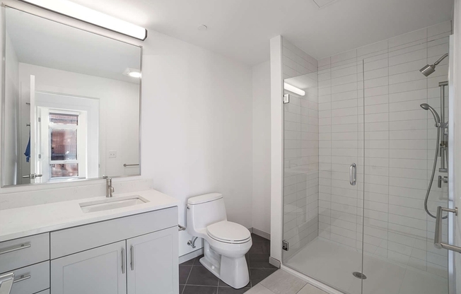 1 bed, 1 bath, 812 sqft, $4,500, Unit 504