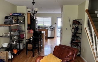 3 beds, 4.5 baths, 1,778 sqft, $3,275, Unit 154