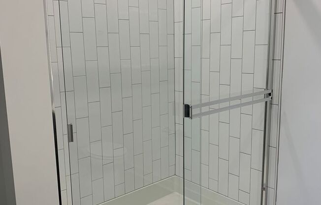 2 beds, 2 baths, 1,133 sqft, $2,985, Unit 516