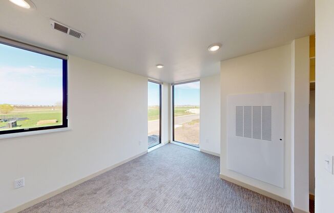 1 bed, 1 bath, 595 sqft, $965, Unit 6004-201