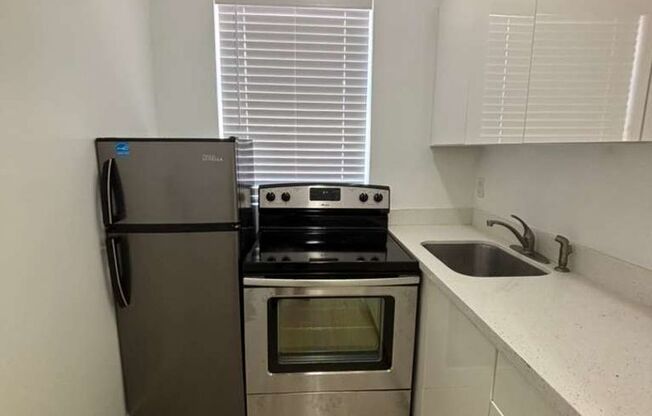 2 beds, 1 bath, 550 sqft, $1,550, Unit Unit 08