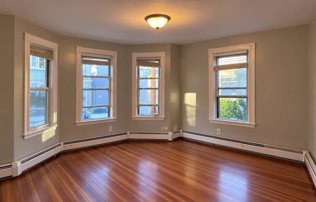 3 beds, 2 baths, 1,500 sqft, $4,450, Unit 1