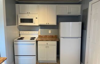 1 bed, 1 bath, $770, Unit 2