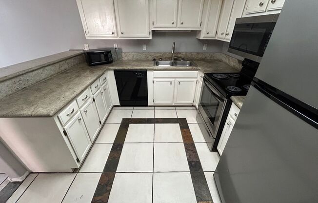 STUNNING 2 BEDROOM 2 BATHROOM 1ST FLOOR CONDO LOCATED A BEAUTIFUL COMMUNITY