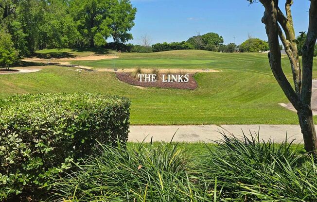 Beautiful, Furnished 2/2 Home For Rent in Sandpiper Golf And Country Club