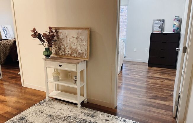 1 bed, 1 bath, $600, Unit 205-B