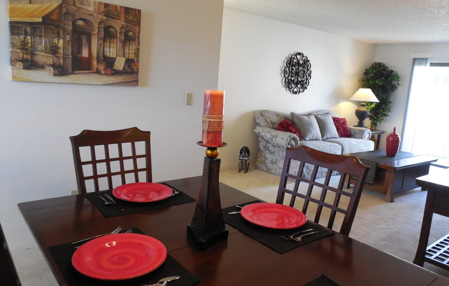 2 beds, 1.5 baths, 920 sqft, $1,725, Unit N304