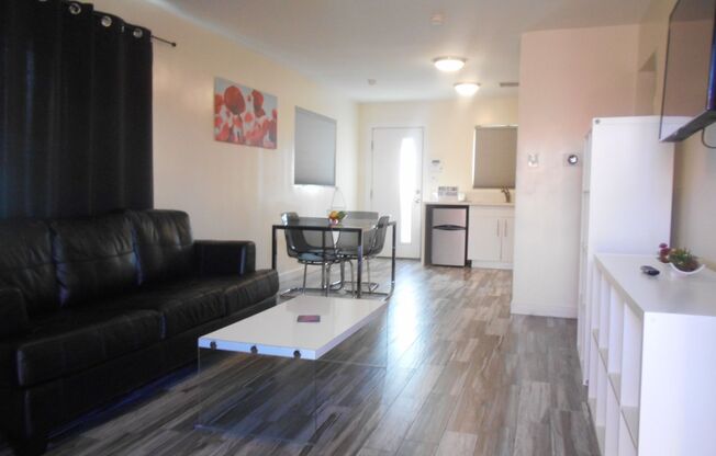 Charming Fully Remodeled Bungalow in Downtown Las Vegas