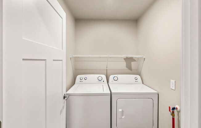 2 beds, 1 bath, 1,233 sqft, $1,699.99, Unit 198-03