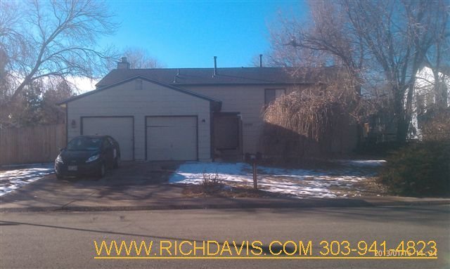 3 beds, 2 baths, $2,300, Unit 1 Car Attached Garage North Side