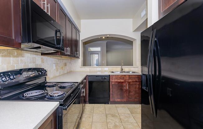 2 beds, 2 baths, 1,211 sqft, $1,690