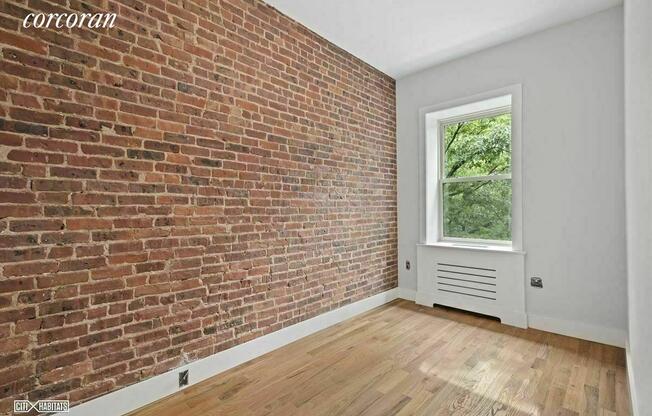 104 6 AVE