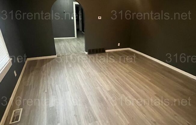 $745 - 2 bed 1 bath - Duplex