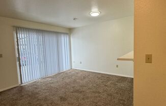 2 beds, 1 bath, 824 sqft, $1,305, Unit 827 - 201