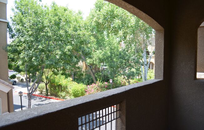 2 beds, 2.5 baths, $2,200, Unit # 2133