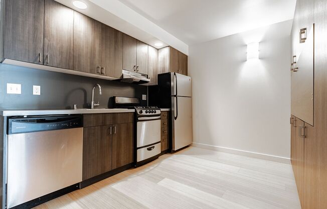 Studio, 1 bath, 702 sqft, $1,479, Unit 206