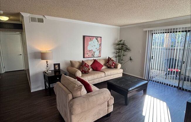 1 bed, 1 bath, 750 sqft, $2,340, Unit 1611