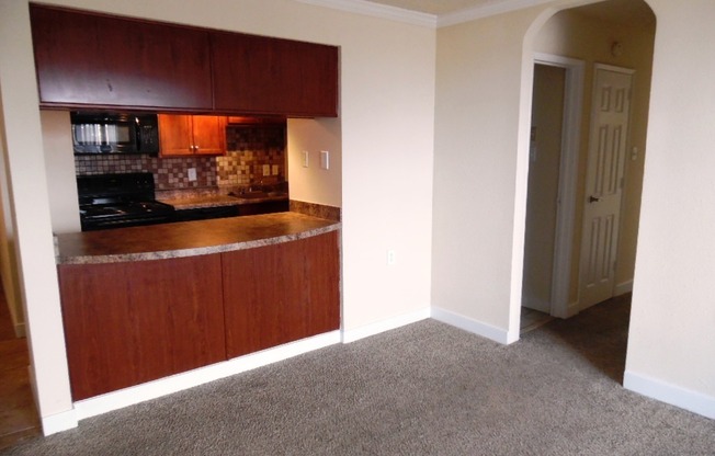 2 beds, 1 bath, 760 sqft, $1,800, Unit 1-0610