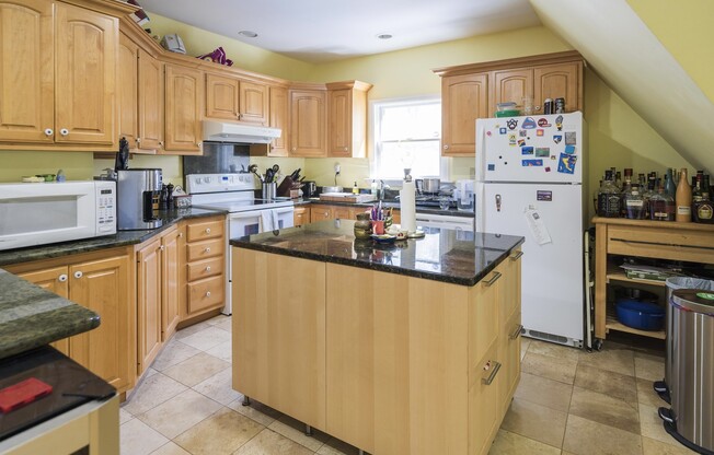 888 BEACON ST