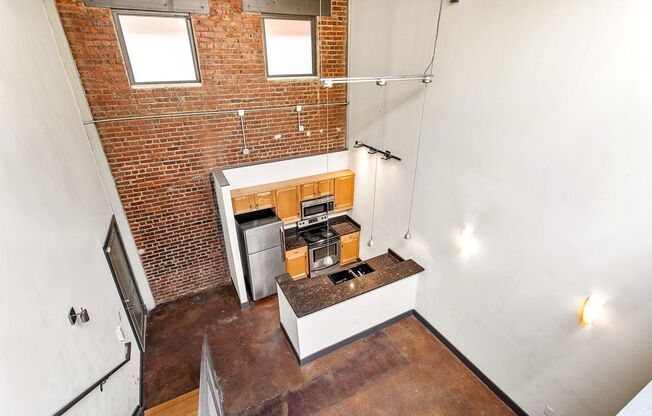 2 beds, 2 baths, 825 sqft, $1,495, Unit APT 126